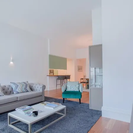 Liiiving In Porto | Aliados Luxury Apartments-3