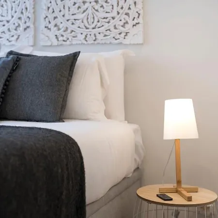 Lovelystay - Hello Porto Apartment By Metro Station-3