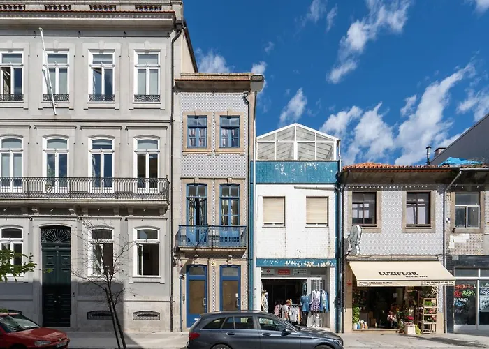 Modern Metro Balcony AC Central Oporto