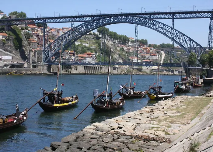 Cozy Flat Porto Downtown With Balcony By Timeless Vacations Apartamento