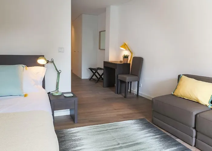 Samasal Trindade Apartments OOporto